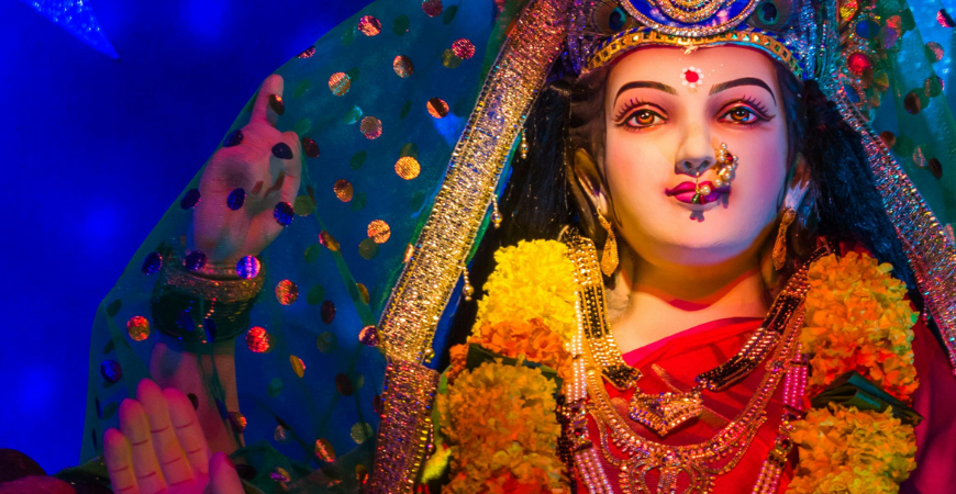the-mindful-word-navratri-beyond-dandiya:-the-deeper-spiritual-meaning-of-the-nine-nights-