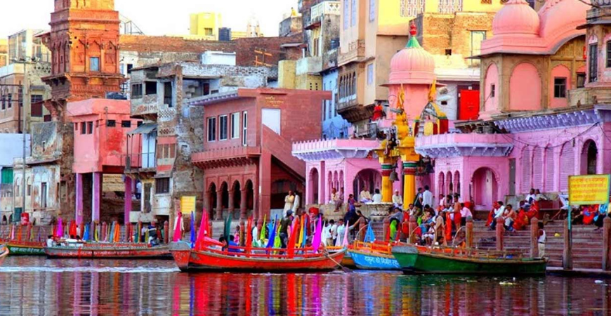 the-holy-ghats-of-mathura:-a-guide-for-devotees