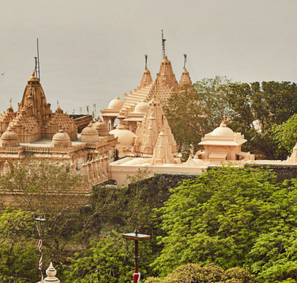 the-mindful-word-the-story-of-adinath:-palitana’s-connection-to-the-first-tirthankara