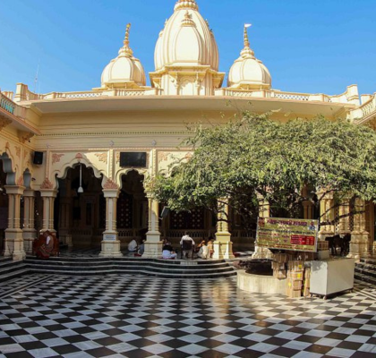 mystical-sites-the-mystical-silence-of-vrindavan:-how-quiet-places-lead-to-deep-devotion