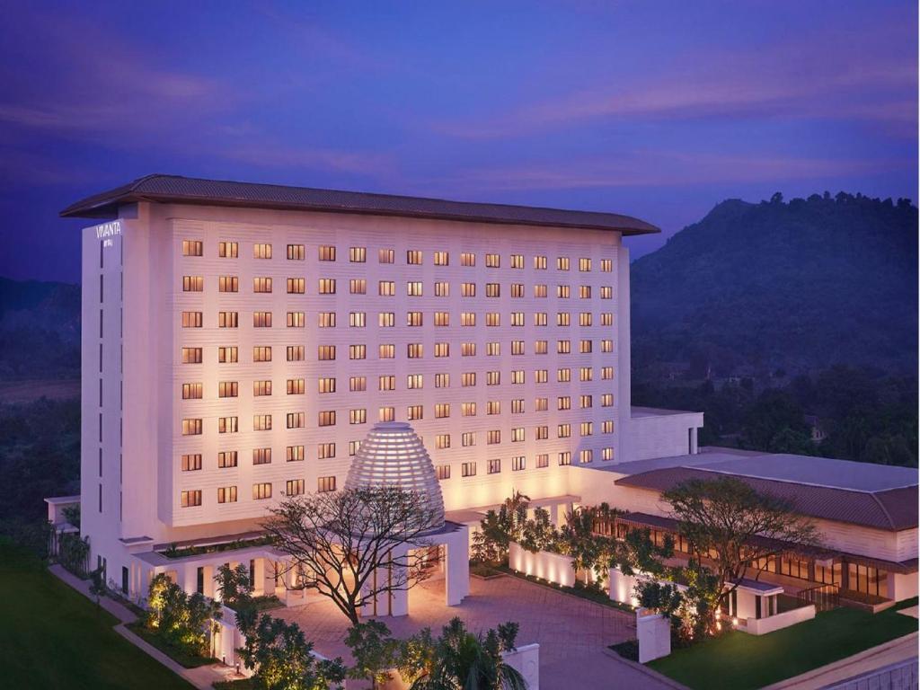 Vivanta or Radisson Blu or Similar