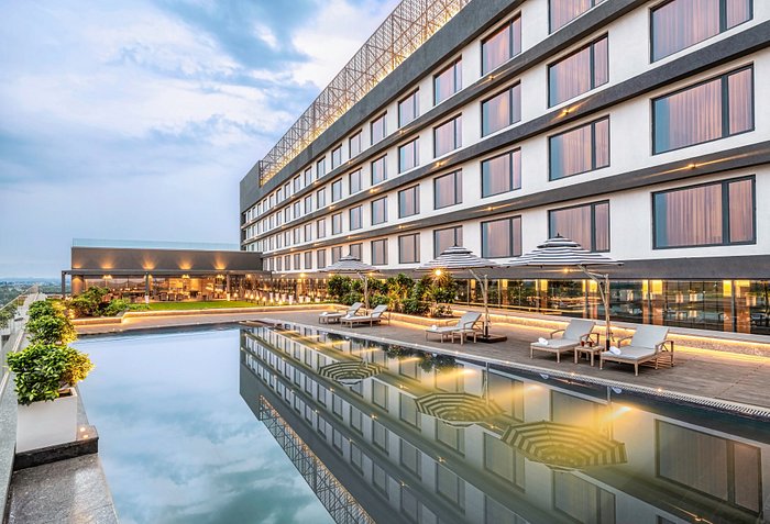 Vivanta or Similar